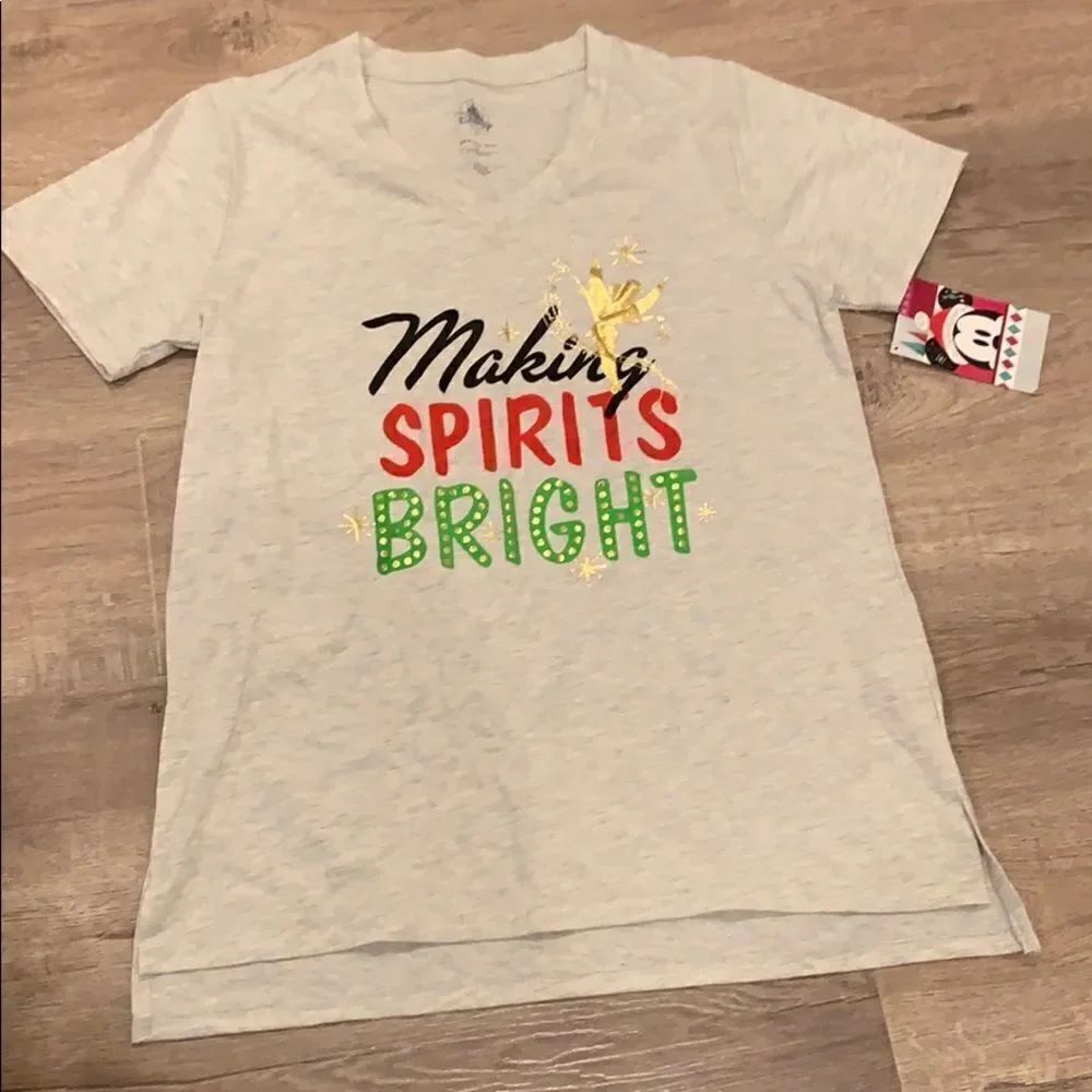 🎉1 hr sale 🎉Disney Top 🎉